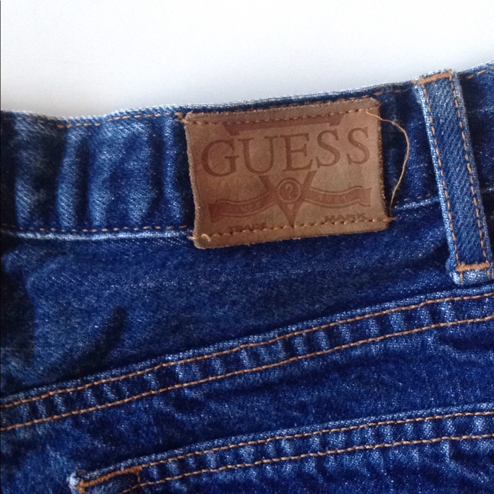 Guess super vintage cut off shorts 🌸 - Picture 5 of 5